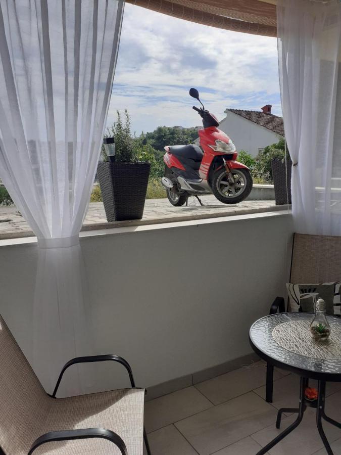Apartman Pontis Okrug Gornji Трогир Екстериор снимка